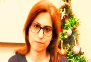 الحكم على العابرة الإيرانية غزال مرزبان Ghazal Marzban بالسجن لمدة 9 سنوات، لحيازتها كتاب مقدس ..