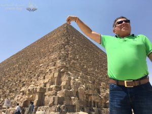 مصر .. مقتل رجل الأعمال الكندي - الإسرائيلي " زيڤ كيبر Ziv Kipper " على أيدي تنظيم إرهابي مسلح مجهول في منطقة سموحه بمحافظة الإسكندرية