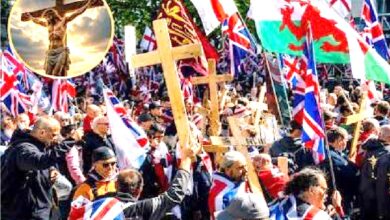 لندن .. آلاف المسيحيين يعلنون إيمانهم في مسيرة يسوع - Jesus March ..